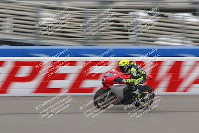 media/Oct-16-2022-Fastrack Riders (Sun) [[609ae93014]]/Level 4/Session 1 Start Finish/